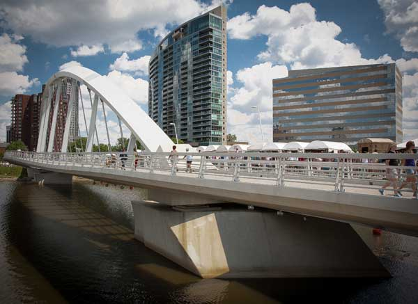 Scioto Mile Main St. Bridge