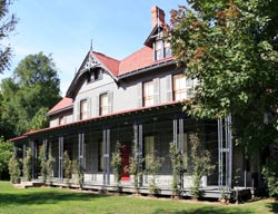 Garfield Front Porch